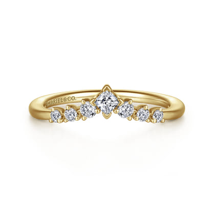 Raine - Curved 14K Yellow Gold Princess Cut and Round Diamond Anniversary Band