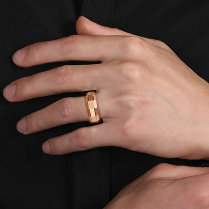 Ray - 14K Rose Gold 8mm - Angular Men's Wedding Band in High Polished Finish