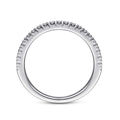 Rialle - Platinum Prong Set Diamond Wedding Band