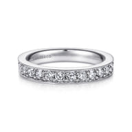 Rimmes - 14K White Gold Prong Channel Set Diamond Wedding Band