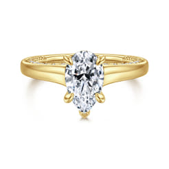 Rosey - 14K Yellow Gold Pear Shape Diamond Engagement Ring