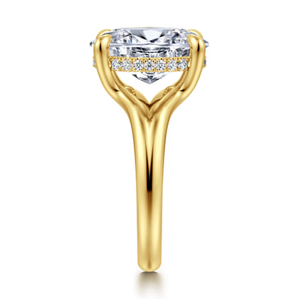 Sanah - 14K Yellow Gold Split Shank Oval Diamond Engagement Ring