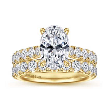 Sarita - 14K Yellow Gold Oval Diamond Engagement Ring