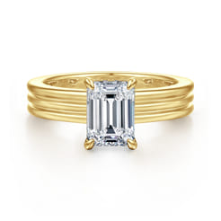 Sela - 14K Yellow Gold Emerald Cut Diamond Engagement Ring