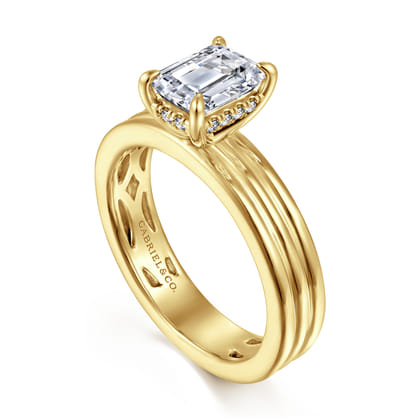 Sela - 14K Yellow Gold Emerald Cut Diamond Engagement Ring