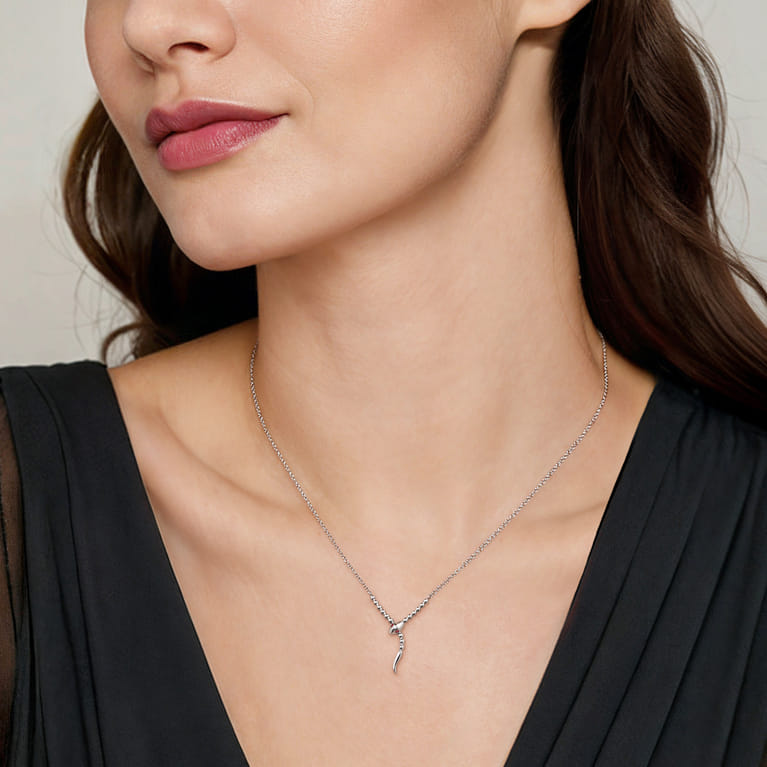 Serpentina - 925 Sterling Silver Snake Bujukan Ruby Y Necklace - Shot 3