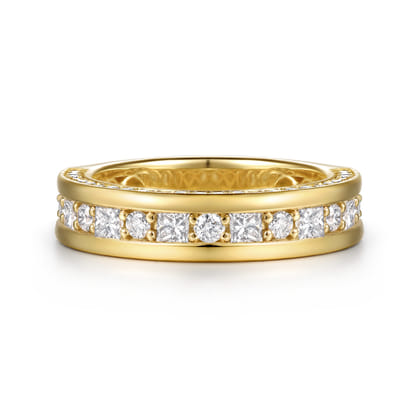 Sienne - 14K Yellow Gold Prong Setting Round and Channel Setting Princess Cut Diamond Anniversary Band