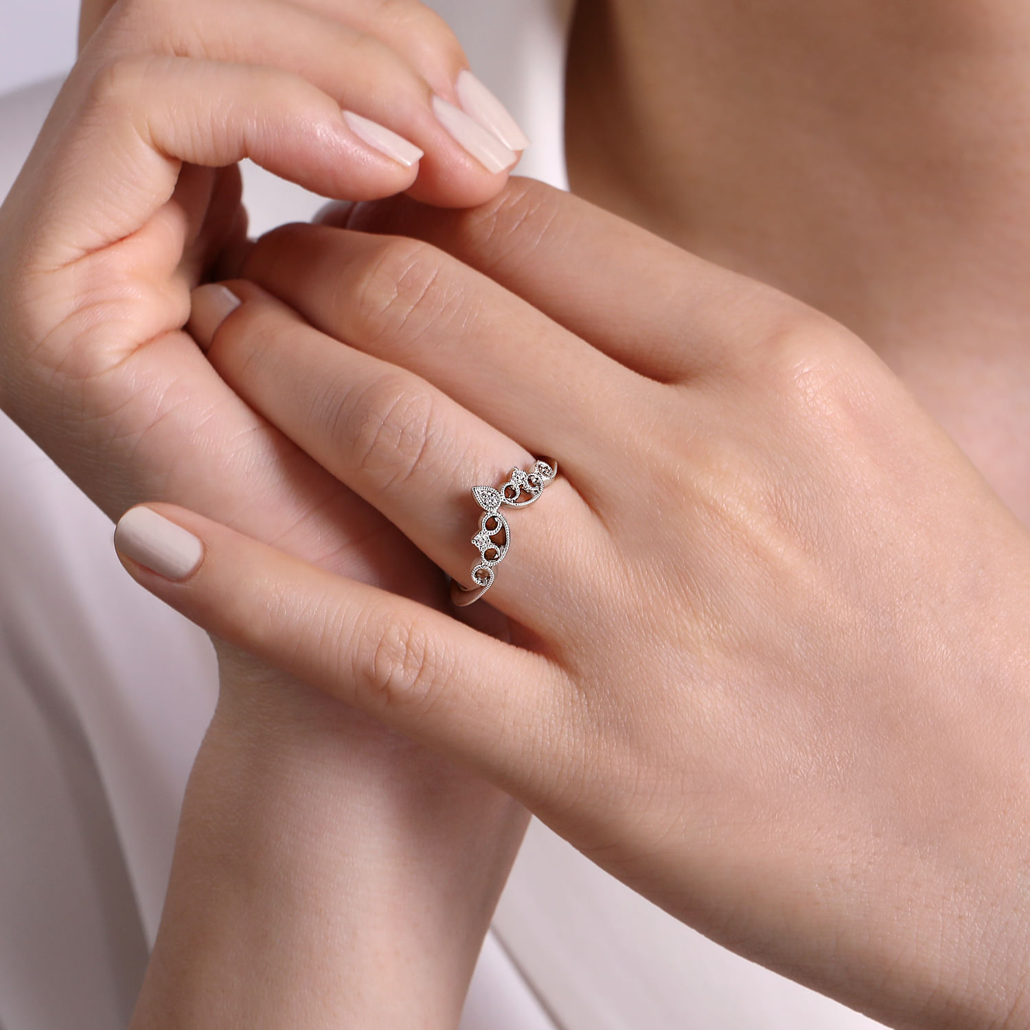 Sierra - 14K White Gold Curved Filigree Diamond Ring