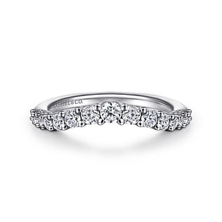 Soire---Curved-14K-White-Gold-Shared-Prong-Diamond-Wedding-Band1
