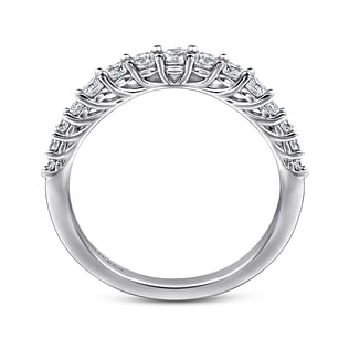 Soire---Curved-14K-White-Gold-Shared-Prong-Diamond-Wedding-Band2