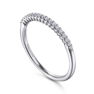 Sorrento - Platinum Shared Prong Set Diamond Wedding Band