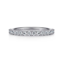 Platinum Shared Prong Set Diamond Wedding Band