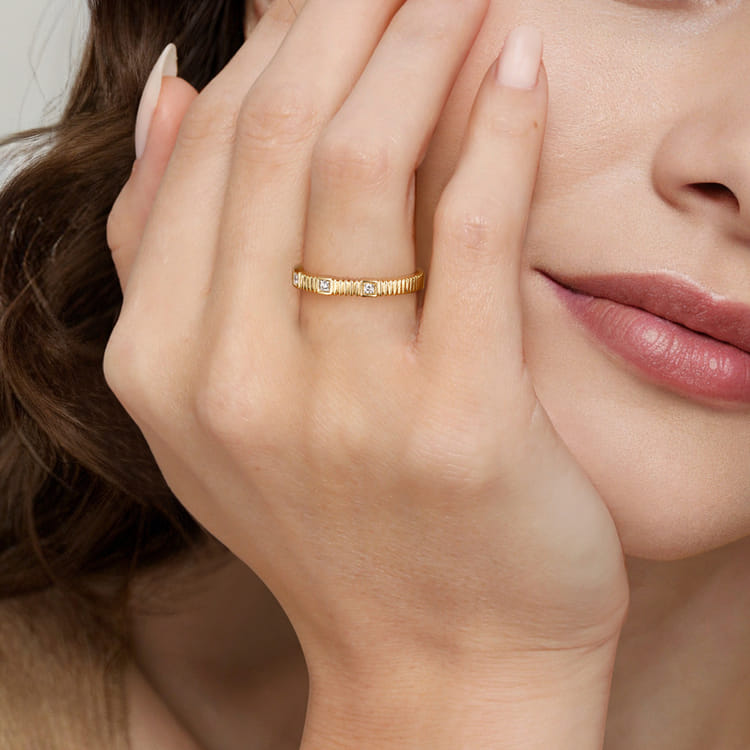 Stackable Ring 14K Yellow Gold Diamond 0.04ct