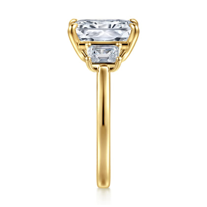 Stephi - 14K Yellow Gold Radiant Cut Three Stone Diamond Engagement Ring