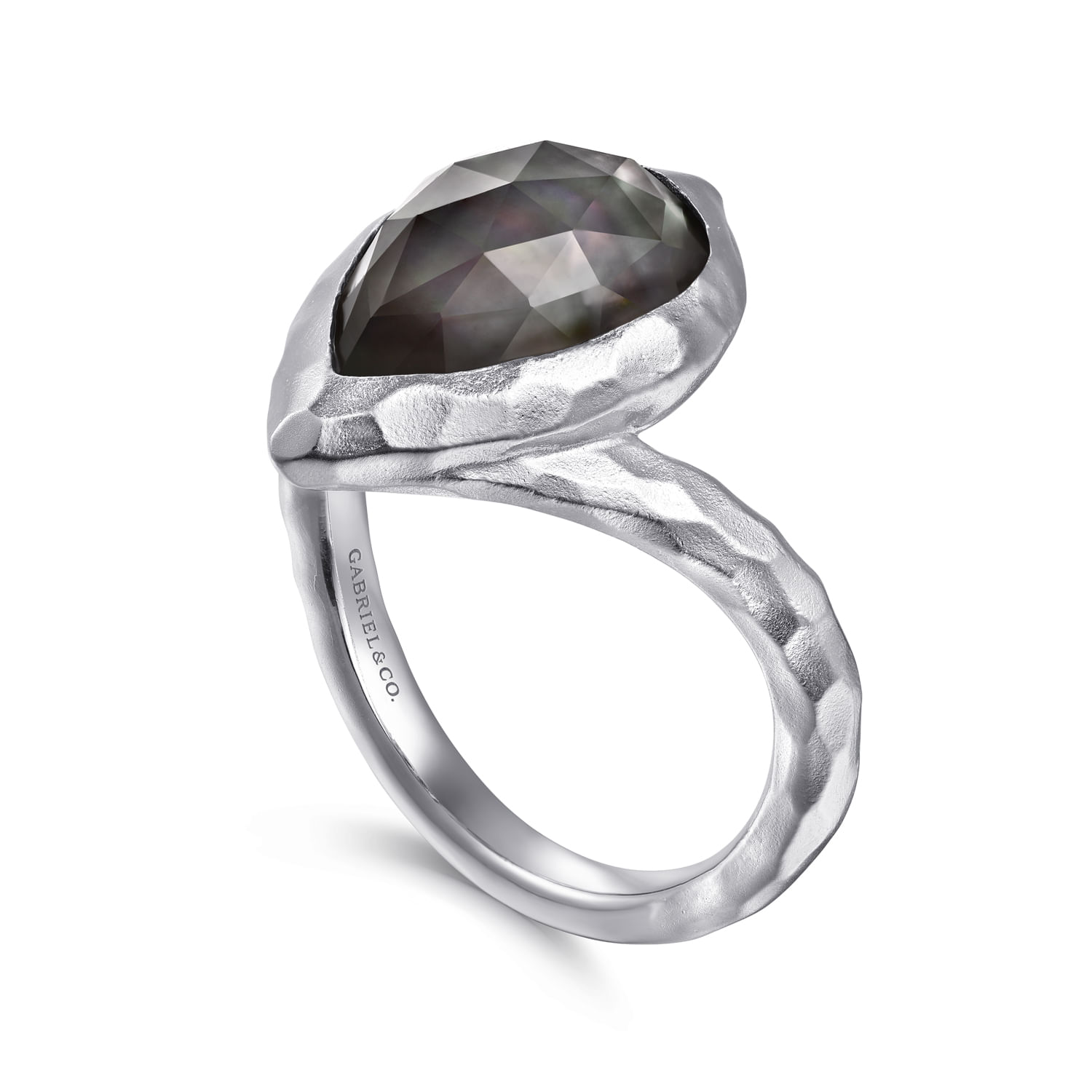 Sterling Silver Hammered Pear Shaped Black Pearl Rock Crystal Chevron Ring