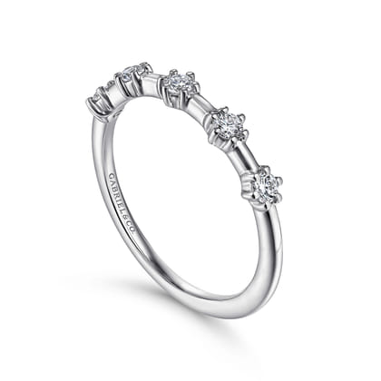 Sumatra - 14K White Gold Diamond Station Anniversary Band