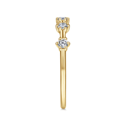 Sumatra - 14K Yellow Gold Diamond Station Anniversary Band