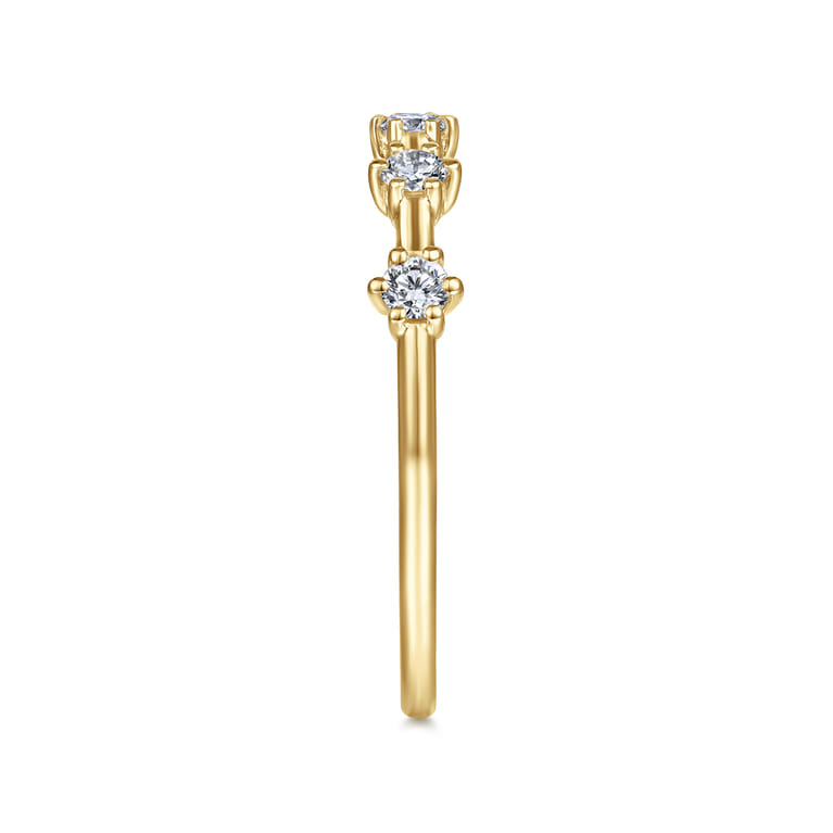 Straight Wedding Ring in 14k Yellow Gold with Round Natural Diamond at Gabriel & Co. - Shot 4