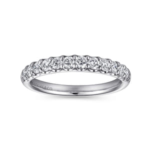 Tula - 14K White Gold Round 12 Stone Diamond Wedding Band
