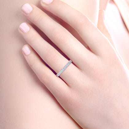 Tula - 14K White Gold Round 14 Stone Diamond Wedding Band