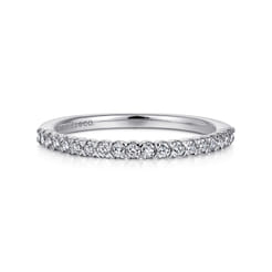 Vienne - 14K White Gold Prong Set Diamond Wedding Band