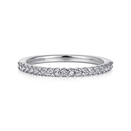 Vienne - 14K White Gold Prong Set Diamond Wedding Band