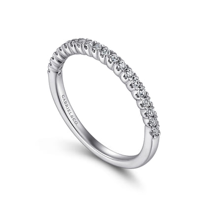 Vienne - 14K White Gold Prong Set Diamond Wedding Band