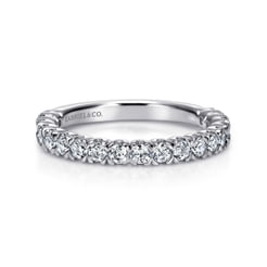 Vienne - 14K White Gold Prong Set Diamond Wedding Band