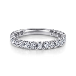 Vienne - 14K White Gold Prong Set Diamond Wedding Band