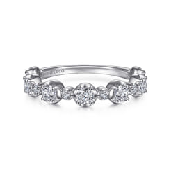 Vilanova - 14K White Gold Diamond Anniversary Band