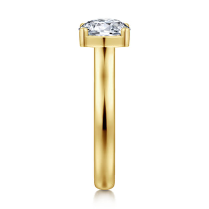 Villa - 14K Yellow Gold Half Bezel Oval Diamond Engagement Ring