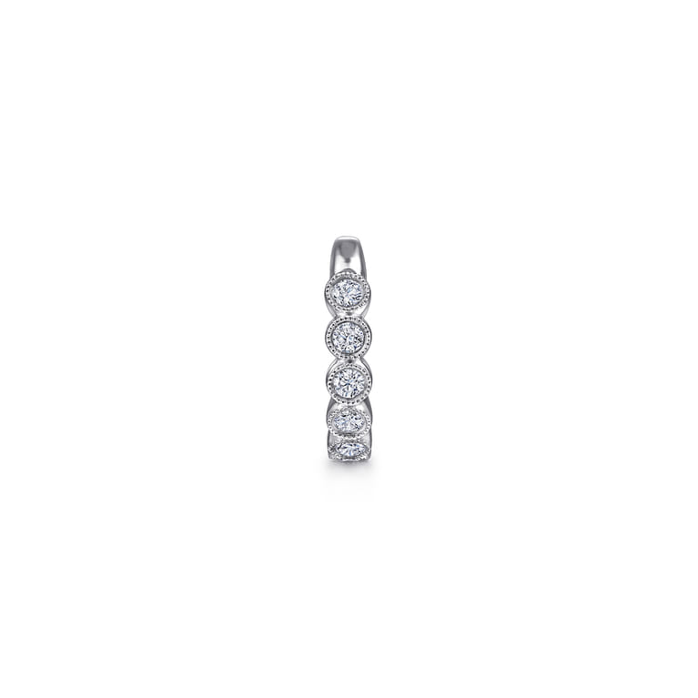 Vintage 14K White Gold 15mm Diamond Ear Cuff - 0.15 ct - Shot 2
