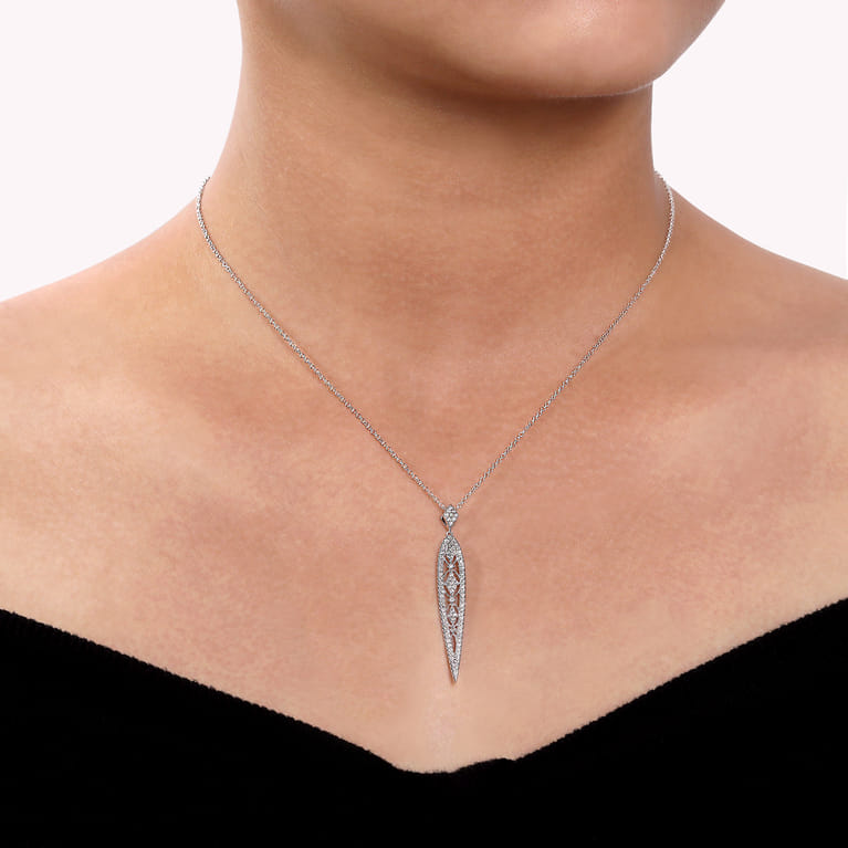 Vintage 14K White Gold Diamond Pendant Necklace - 0.45 ct - Shot 3