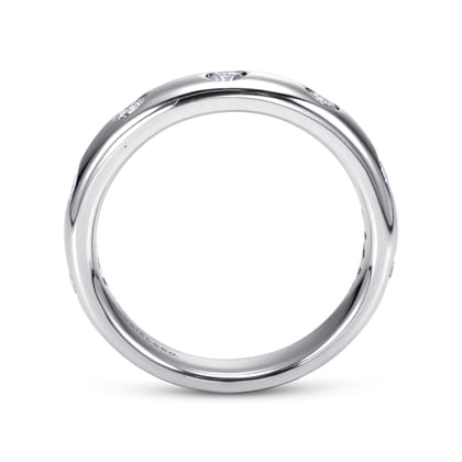 Vitoria - 14K White Gold Flush Set 7 Stone Diamond Anniversary Band