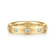 Vitoria - 14K Yellow Gold Flush Set 7 Stone Diamond Anniversary Band