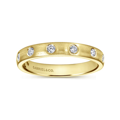 Vitoria - 14k Yellow Gold Burnished Set Round 7 Stone Diamond Anniversary Band