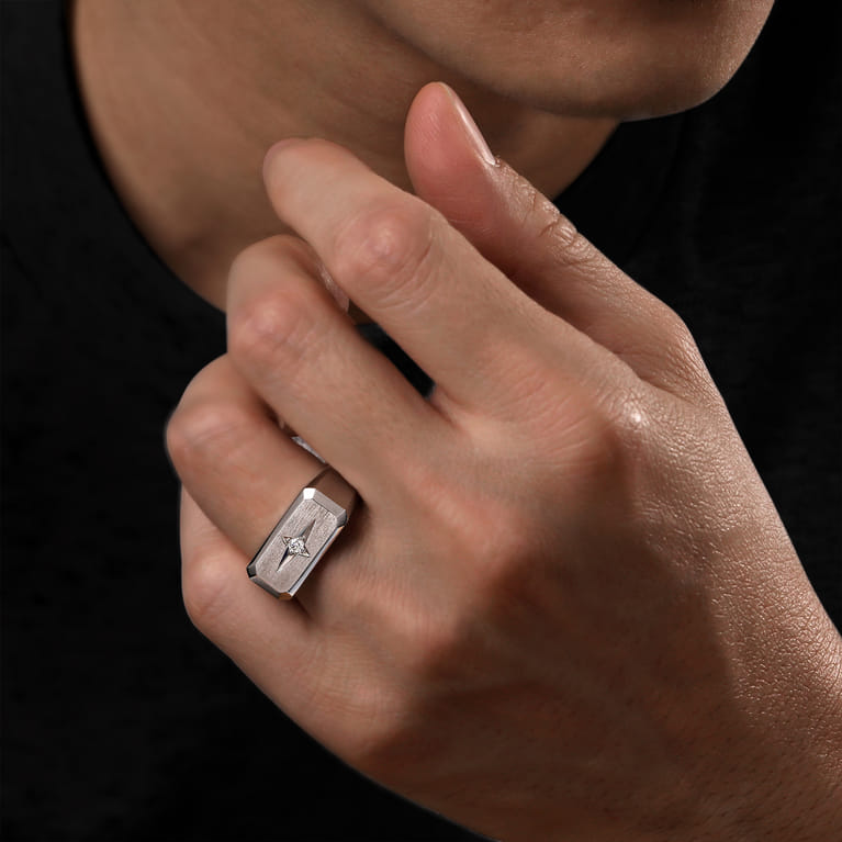 Wide 14K White Gold North Star Ring in Satin Finish - 0.06 ct - Shot 5