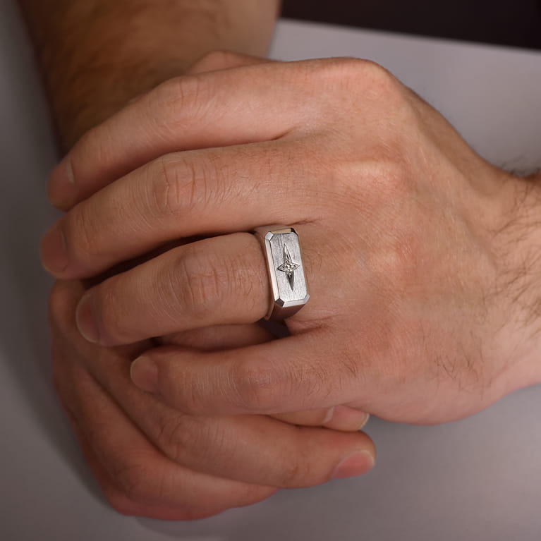 Wide 925 Sterling Silver North Star Ring in Satin Finish - 0.06 ct - Shot 5