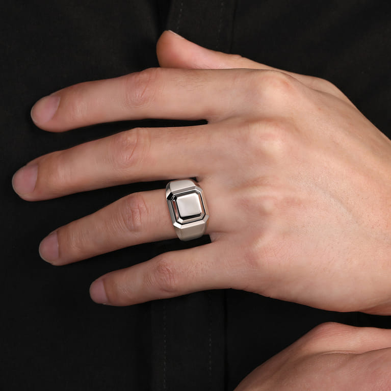 Wide 925 Sterling Silver Square Men's Faceted Signet Ring - Shot 5