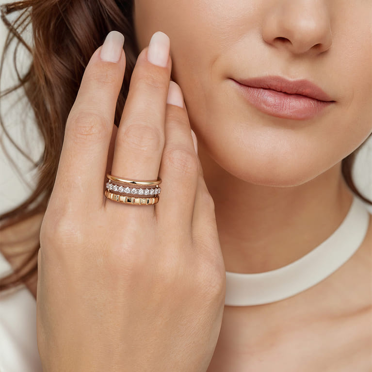 Wide Band Easy-Stack Ring 14K White and Yellow Gold Diamond 0.3ct - 0.3 ct - Shot 6