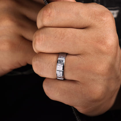 Zachary - 14K White Gold 6mm - Men's Wedding Band with Hammered Stations