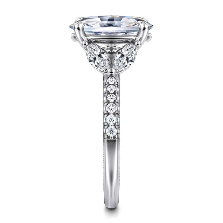 Estrelle - 14K White Gold Oval Diamond Engagement Ring - 0.65 ct - Shot 4
