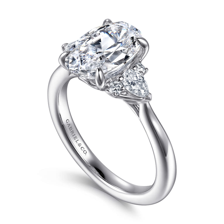 Boa - 14K White Gold Oval Three Stone Diamond Engagement Ring - 0.3 ct - Shot 3