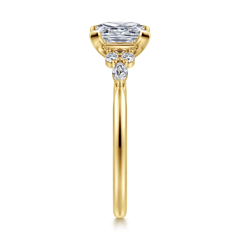 Arletta - 14K Yellow Gold Princess Cut Diamond Engagement Ring - 0.18 ct - Shot 4