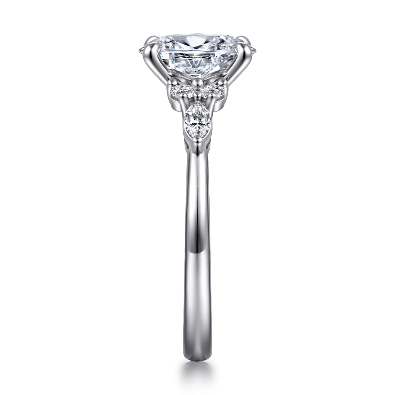 Avah - 18K White Gold Oval Diamond Cluster Engagement Ring - 0.3 ct - Shot 4