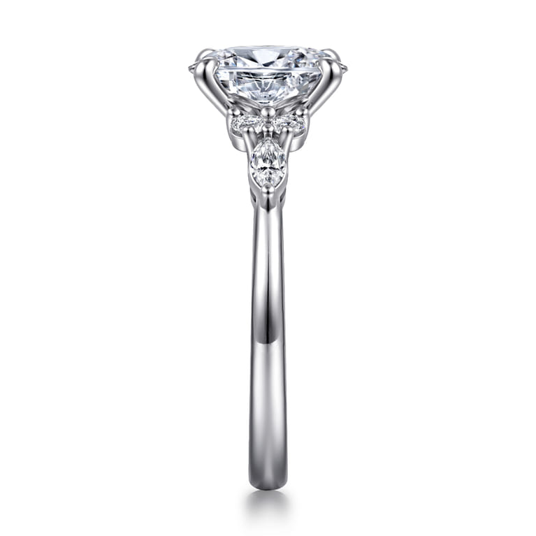 Avah - 18K White Gold Oval Diamond Cluster Engagement Ring - 0.3 ct - Shot 4