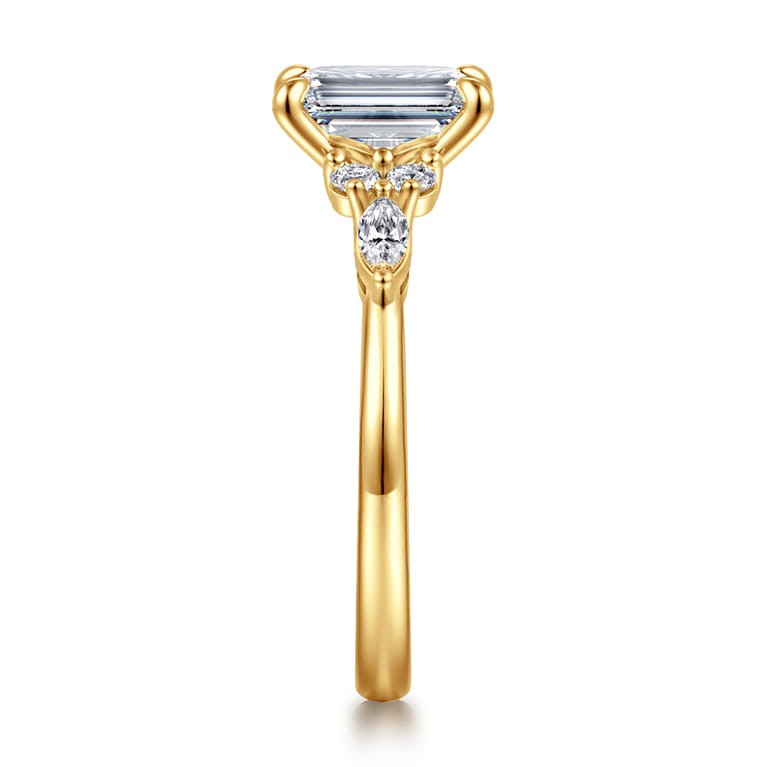 Avah - 18K Yellow Gold Emerald Cut Diamond Cluster Engagement Ring - 0.28 ct - Shot 4