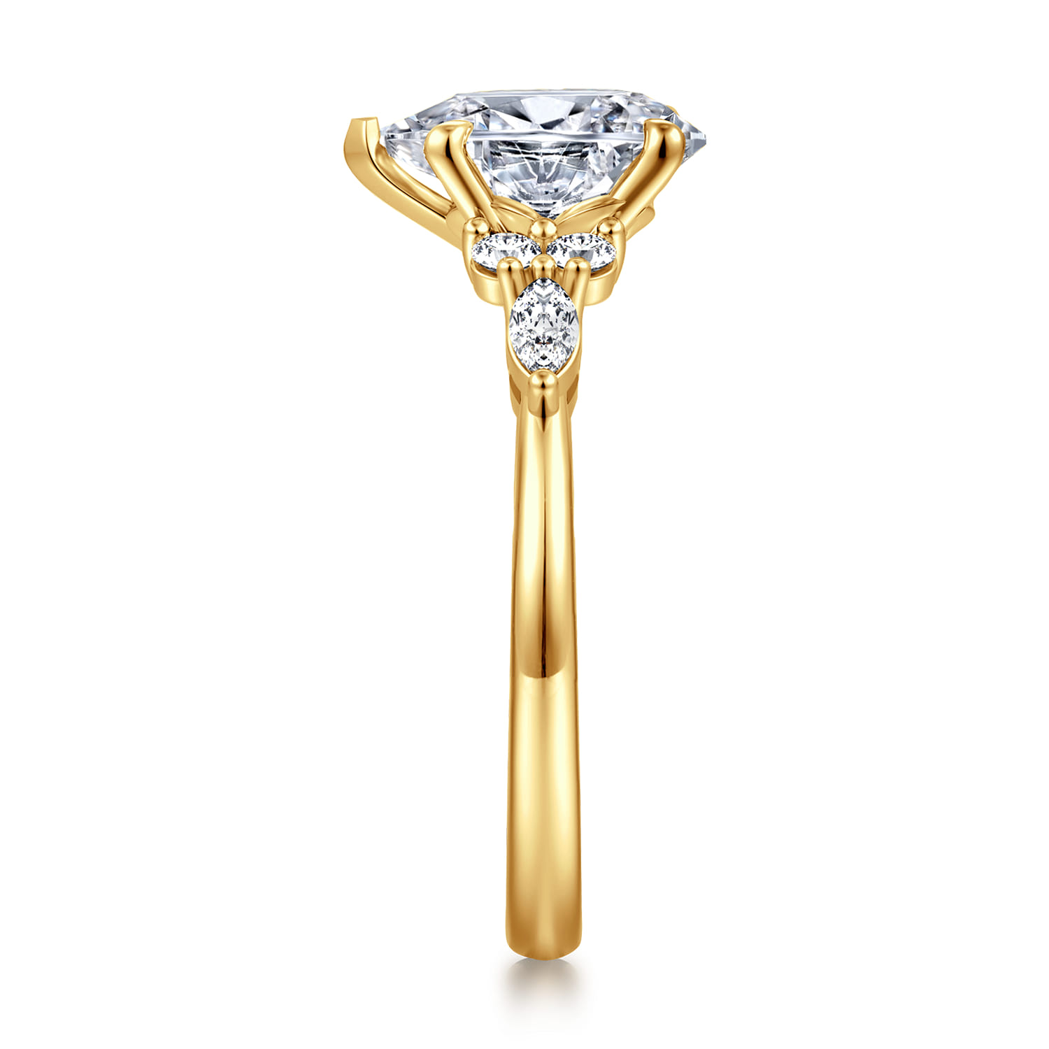 Avah - 18K Yellow Gold Pear Shape Diamond Cluster Engagement Ring - 0.28 ct - Shot 4