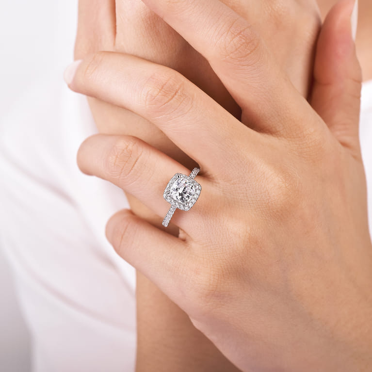 Idina - 14K White Gold Cushion Halo Diamond Engagement Ring - 0.41 ct - Shot 6