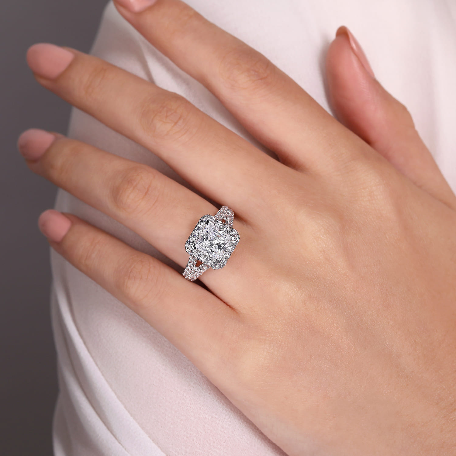 James - 14K White Gold Princess Halo Diamond Engagement Ring - 1 ct - Shot 6